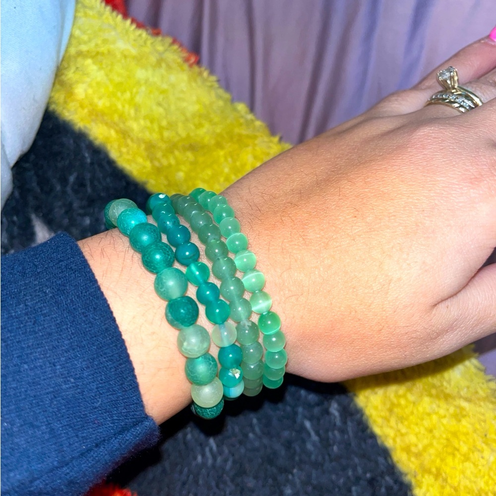 Green beaded bracelet set